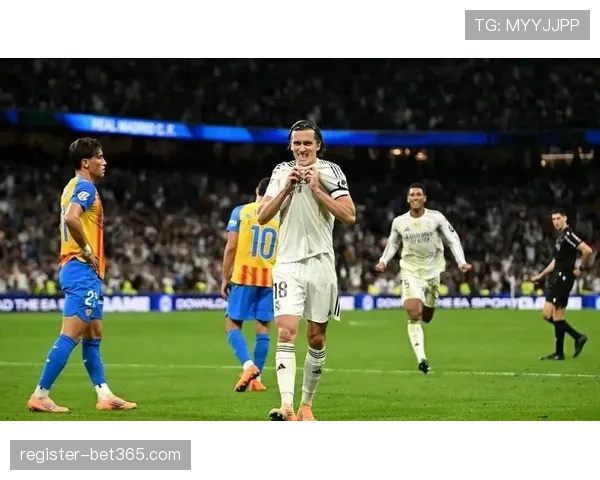 祥云映照莲,花球场,媒体争相记,杏彩娱乐官方入口,杏彩娱乐入口,杏彩娱乐共享联赛,杏彩娱乐官方网站