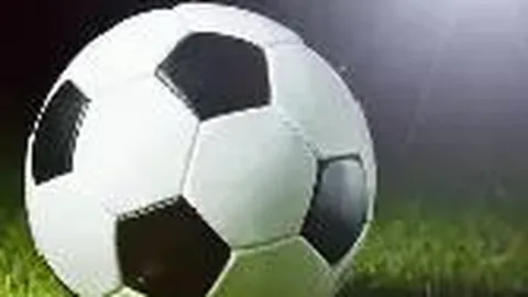 郑恺公布今年将与苗苗举行婚礼，女儿昵称“小酸奶”