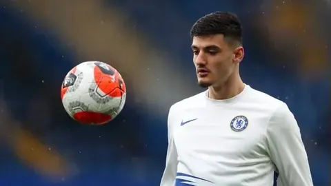 曼联丢掉昆达新星，切尔西引进引热议